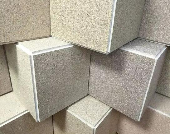 ��η�ֹ��ʯ�ᇊͿ�г��F(xi��n)ɫ�����r��